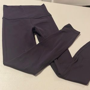 Black cherry Aligns size 2. No signs of wear.